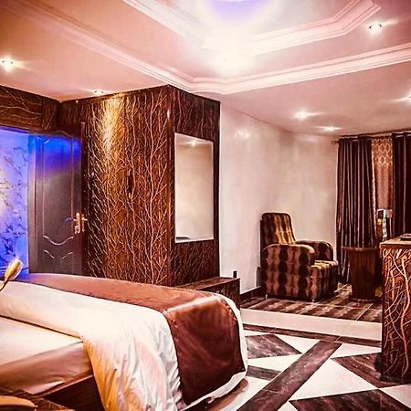 E-Suites Hotel, Abuja Ngoại thất bức ảnh
